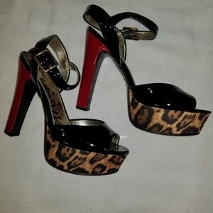 NEW Brash Size 8.5  6" Red Heels w/Cheetah Print